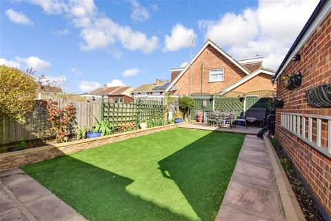 18 Westfield Close, Gravesend, DA12 5EH