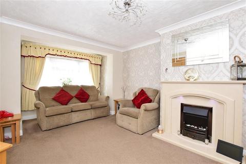 18 Westfield Close, Gravesend, DA12 5EH