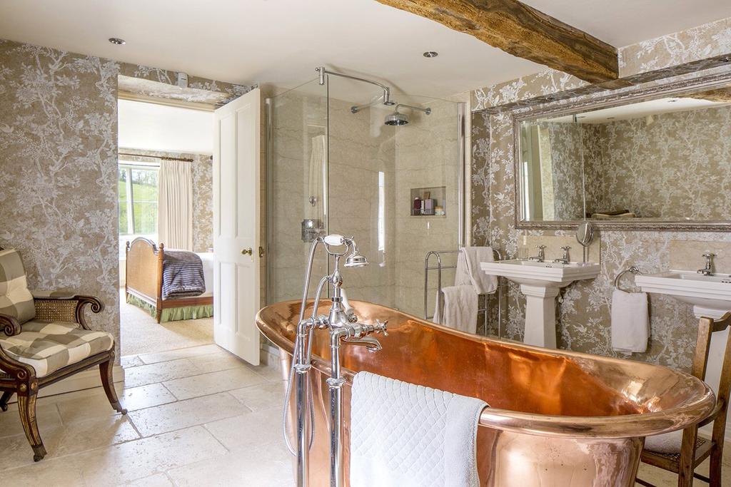 En Suite Bathroom
