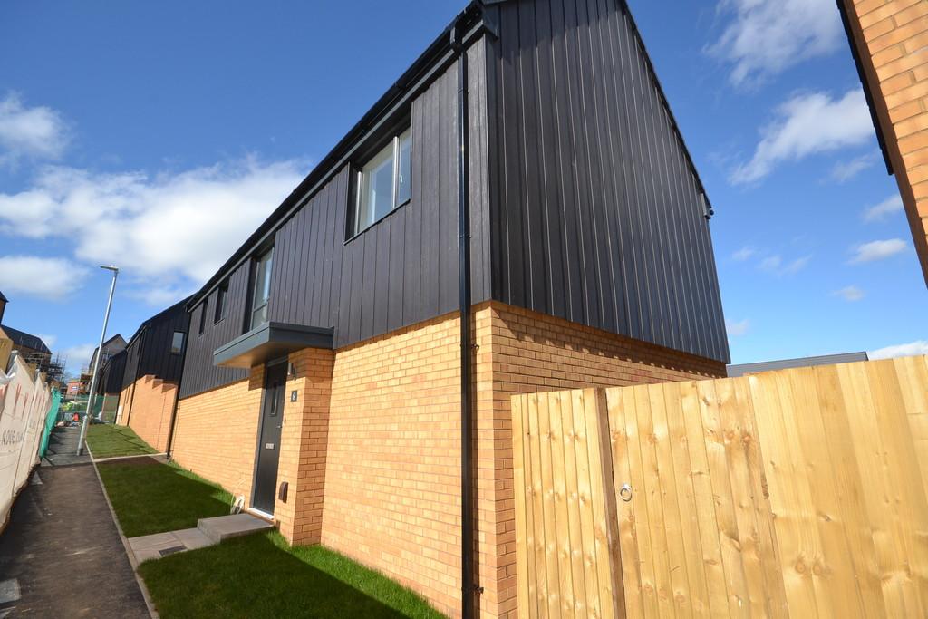 Saxon Place, Lichfield Street, Hanley 2 bed apartment £610 pcm (£141 pw)
