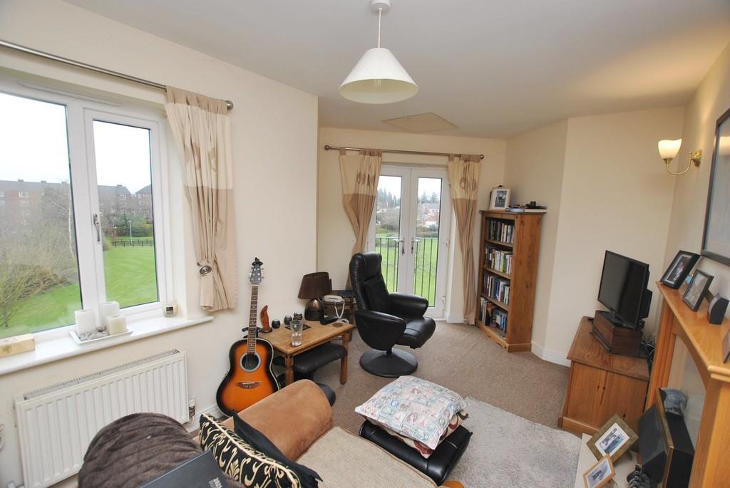 Pooler Close, Wellington, Telford, TF1 2HP 1 bed apartment £90,000
