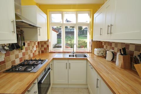 53 Worcester Crescent, Woodford Green, IG8 0LX