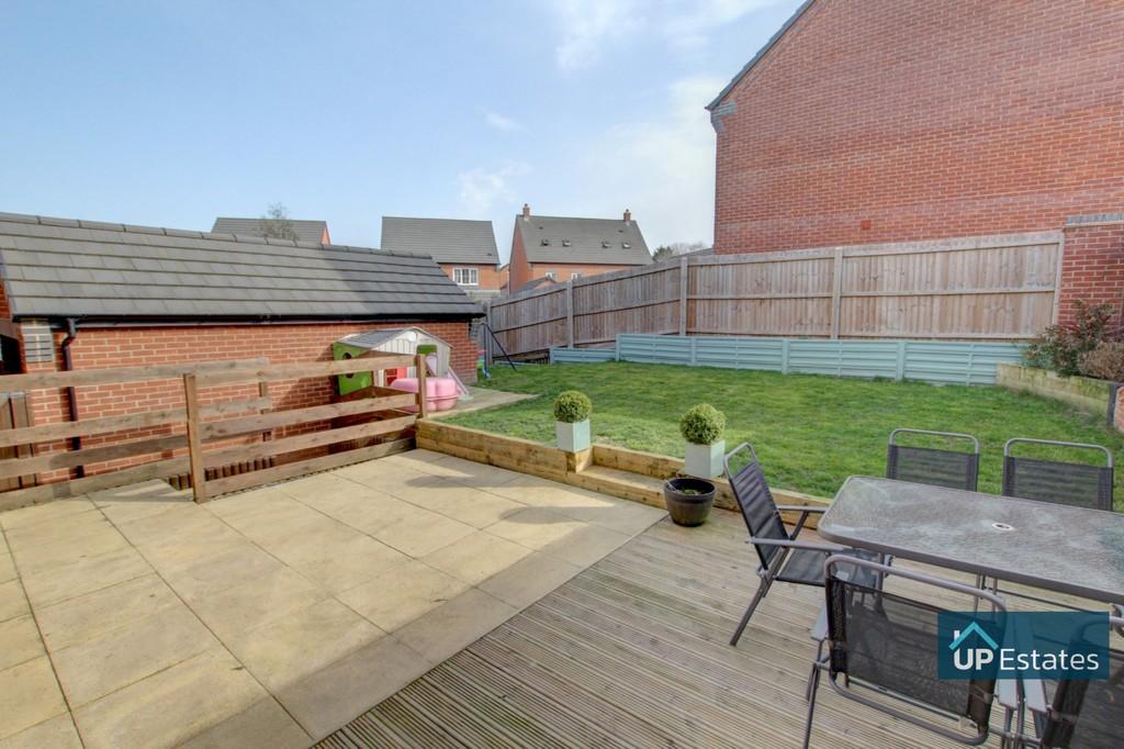 Plum Crescent, Burbage, Hinckley 4 bed detached house £365,000