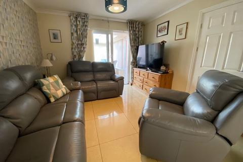 18 The Meadows, Skewen, Neath, SA10 6SJ