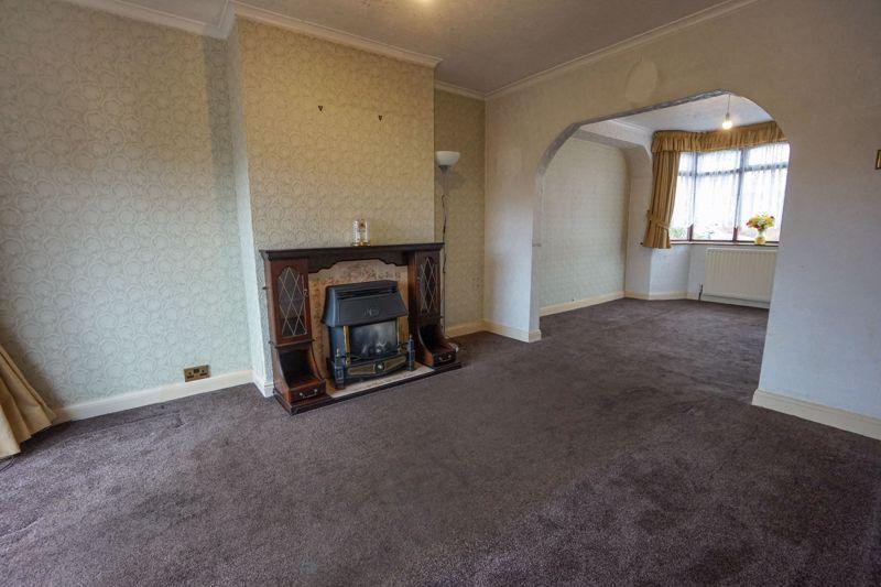 Oaktree Road, Wednesbury 3 bed semidetached house £175,000