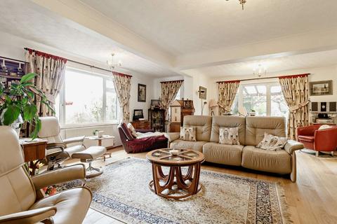 Peripull Mill Lane, Lower Somersham, Ipswich, IP8 4PA