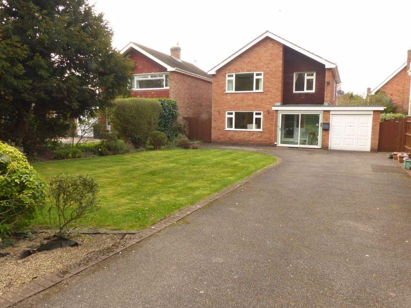 Richard Cooper Road, Shenstone, WS14 0NN 3 bed detached house £435,000