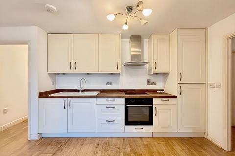 2 bedroom property to rent, Lodysons Close, Orsett Village