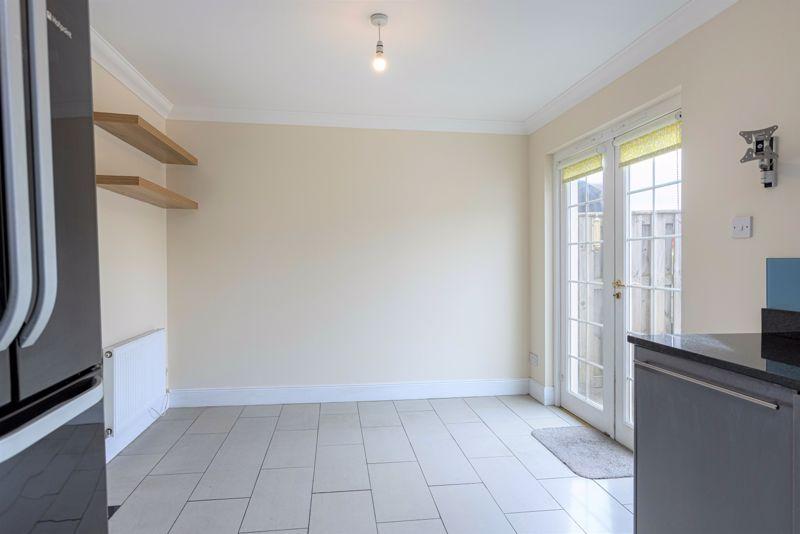 Kitchen/Dining area