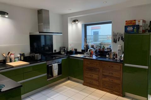 3 bedroom semi-detached house to rent - Harry Stoke Road, Bristol