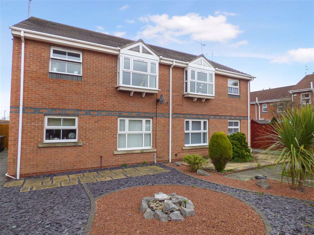 Hillheads Court, Whitley Bay, Tyne & Wear 2 bed flat £600 pcm (£138 pw)