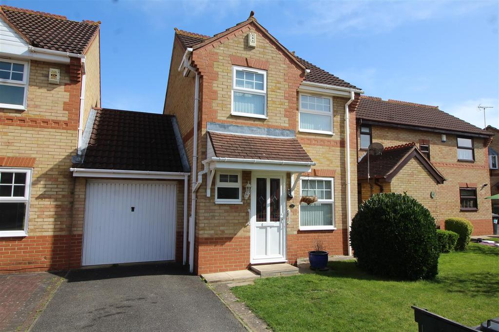 Caldervale, Orton Longueville, Peterborough 3 bed link detached house
