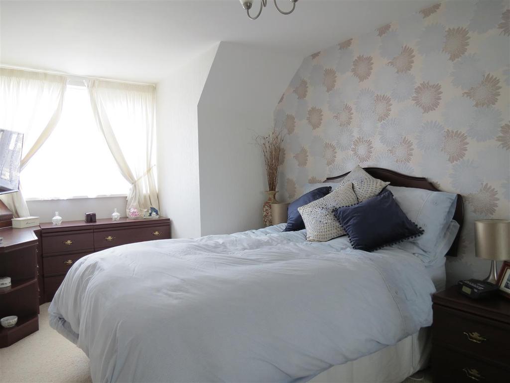 Bedroom: