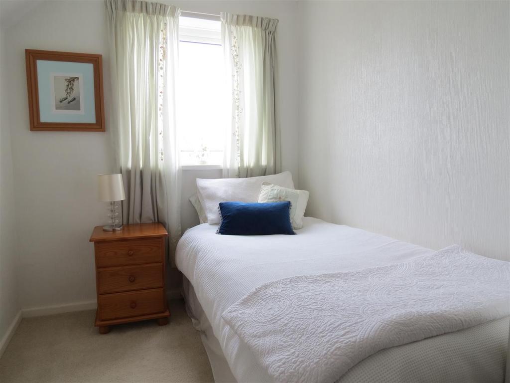 Bedroom: