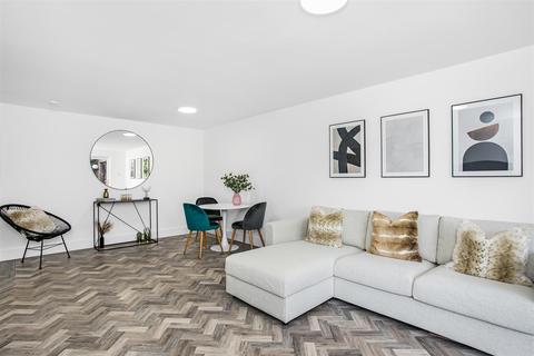 66 Whitehaven Close, Bromley, BR2 0YN