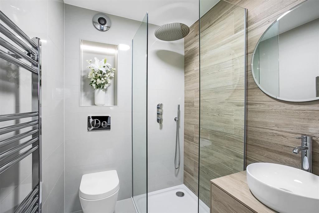 En suite shower room