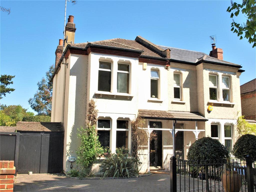 Ravensbourne Avenue, Shortlands, Bromley, BR2 3 bed semidetached house £750,000