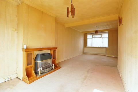 121 Hurst Road, Erith, DA8 3EW