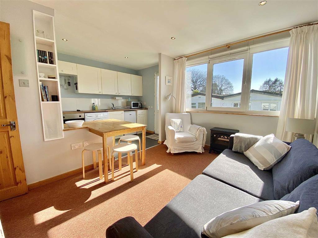 Greenway Road, Galmpton, Brixham, TQ5 2 bed bungalow £129,950
