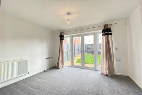10 Bugle Close, Salford, M7 2GP