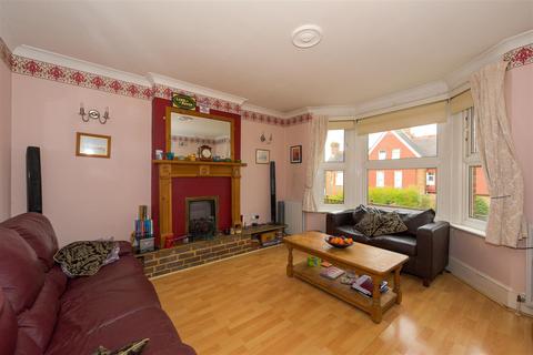 2 Cockshot Road, Reigate, RH2 7HD