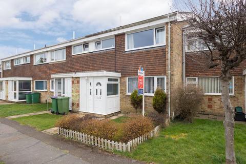 147 Lynwood, Folkestone, CT19 5DF