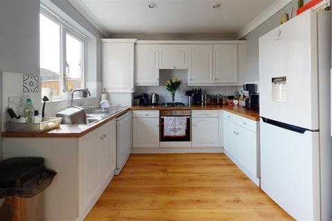 11 Dockwray Close, North Shields, NE30 1JW