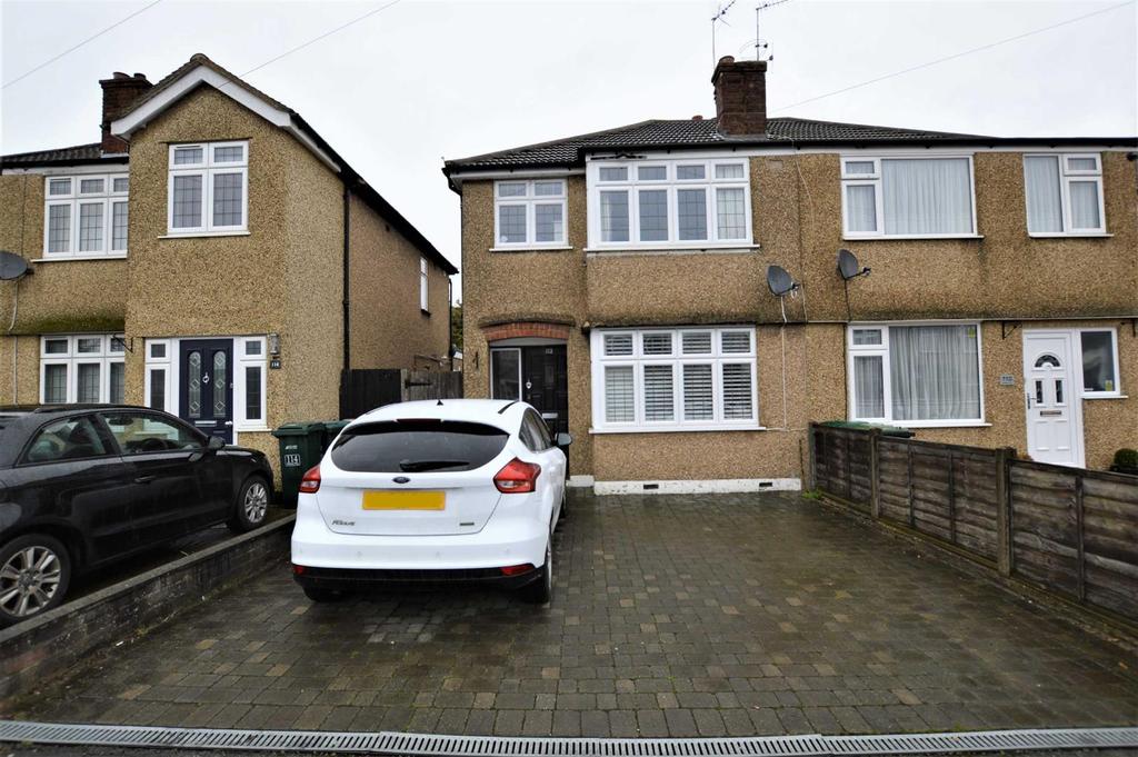 Malvern Way, Croxley Green 3 bed semidetached house £549,950