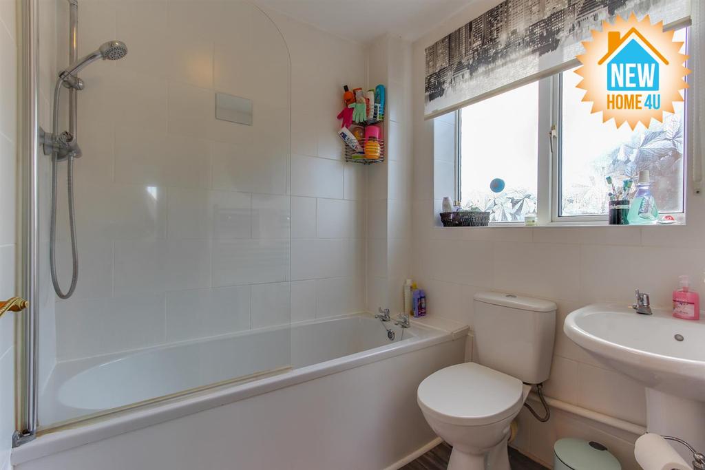 Family bathroom: