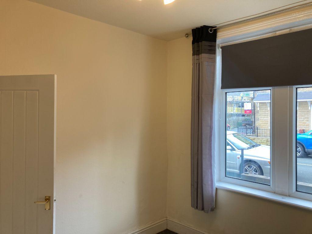 REF 10825 Parker Street Colne BB8 2 bed terraced house £475