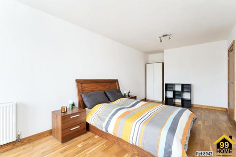 1 bedroom flat to rent, Hanover Court, London, E8