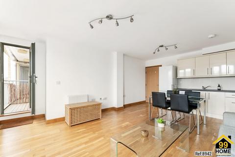 1 bedroom flat to rent, Hanover Court, London, E8