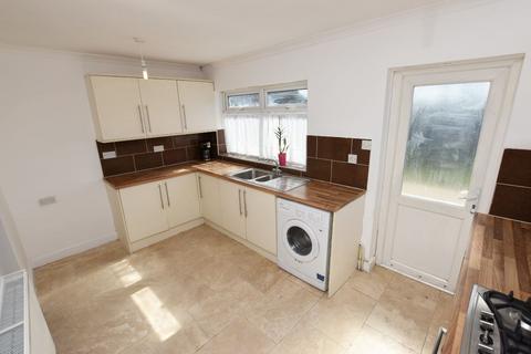 3 bedroom semi-detached house to rent, Shady Lane, Birmingham