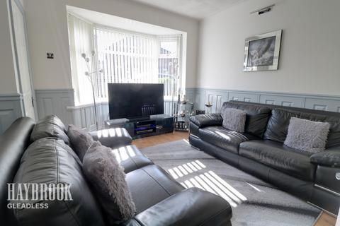 33 Barnardiston Road, Sheffield, S9 4RW