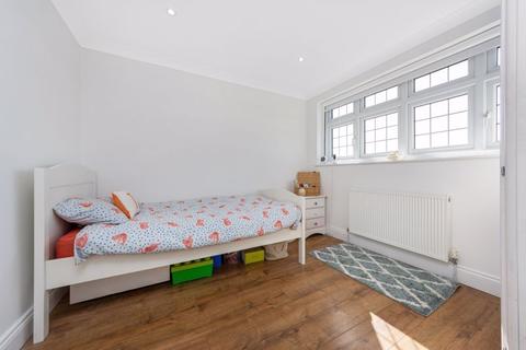 65 Park Mead, Sidcup, DA15 9PJ