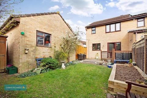 15 Luttrell Close, Taunton, TA2 8SA
