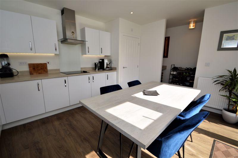 Kitchen diner