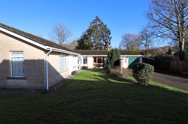 Garden to house