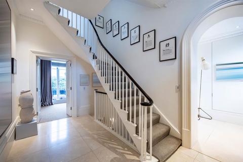 34 Acacia Road, London, NW8 6AS