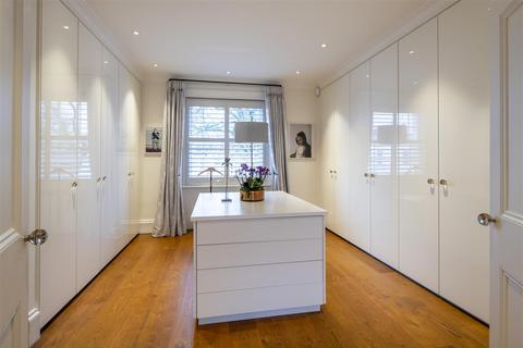 34 Acacia Road, London, NW8 6AS