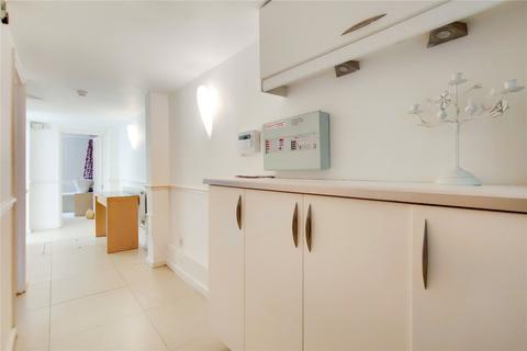12a Clapton Square, London, E5 8HP