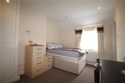 5 bedroom semi-detached house to rent, Aldershot Road, Guildford, GU2