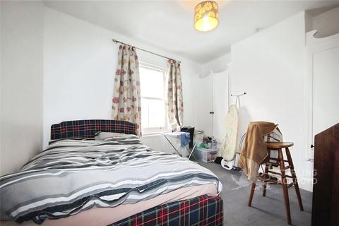 5 bedroom semi-detached house to rent, Guildford Park Road, Guildford, GU2