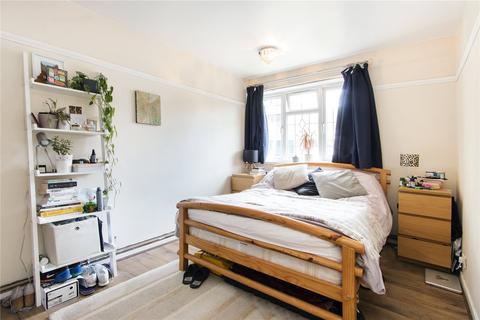 4 bedroom terraced house to rent, Bradstock Road, Hackney, London, E9