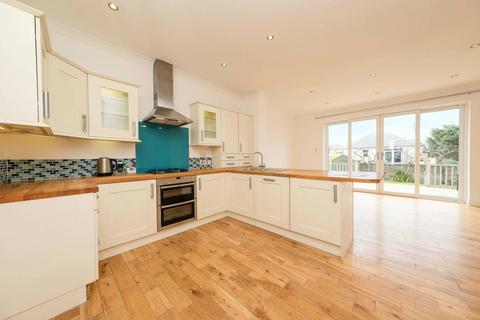 40 Bryce Avenue, Edinburgh, EH7 6TR