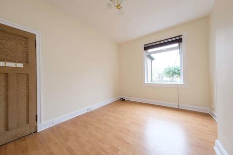 40 Bryce Avenue, Edinburgh, EH7 6TR