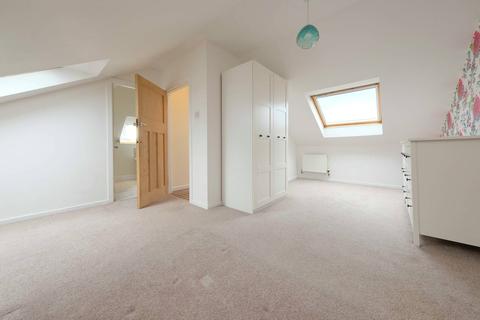 40 Bryce Avenue, Edinburgh, EH7 6TR