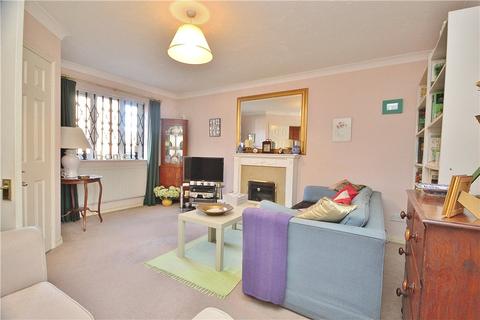 24 Saddlebrook Park, Sunbury-on-thames, TW16 7NG