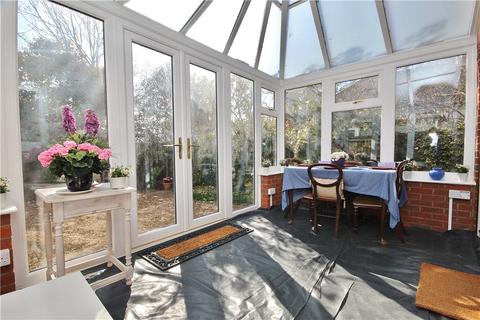 24 Saddlebrook Park, Sunbury-on-thames, TW16 7NG