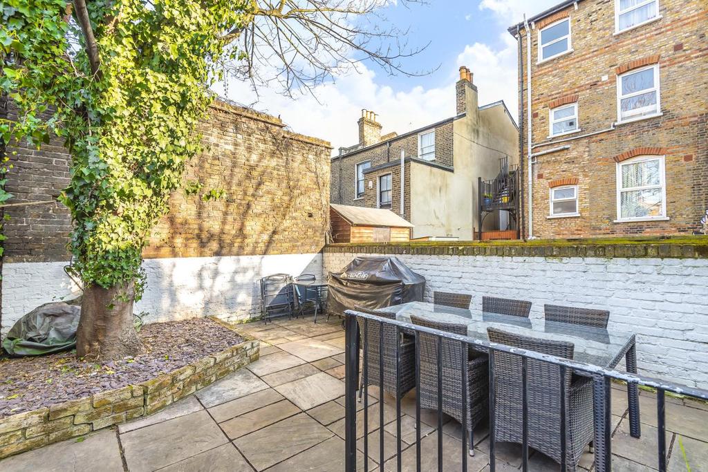 Branksome Road, Brixton 2 bed flat £550,000